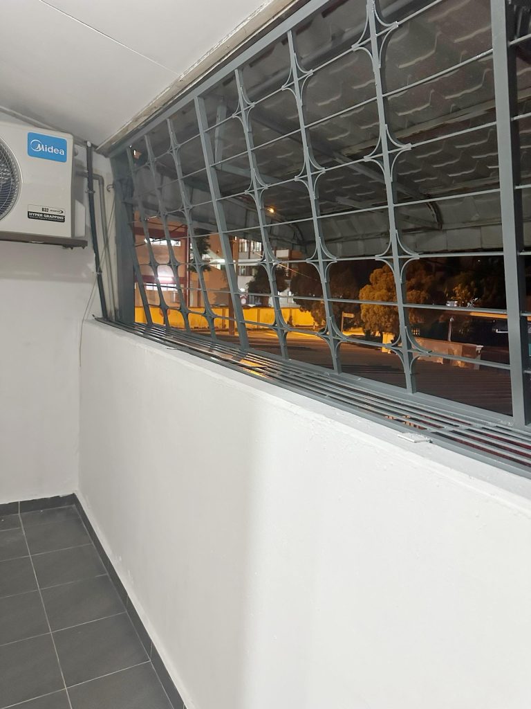 Homestay in Serdang, Seri Kembangan. Close to UPM, MAEPS, MARDI, Hospital Serdang, UNITEN, and IOI CITY MALL, all within a 10-minute drive